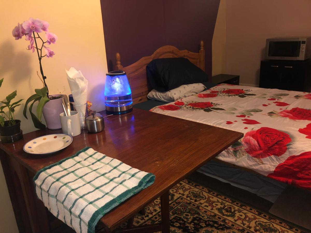 Apartamento Single Large Room Hastings Exterior foto